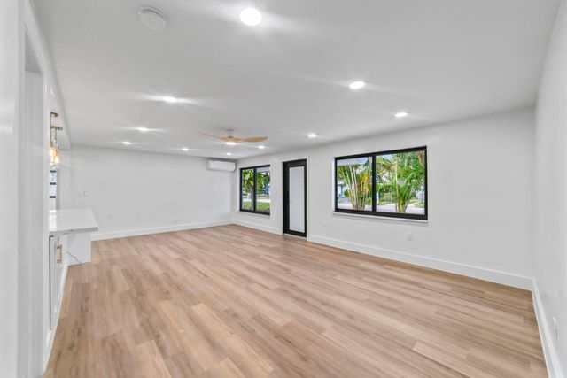 4114 SW 49th Court, Dania Beach, FL 33314