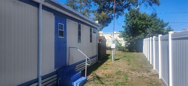 5609 SUNSHINE PARK DRIVE, New Port Richey, FL 34652