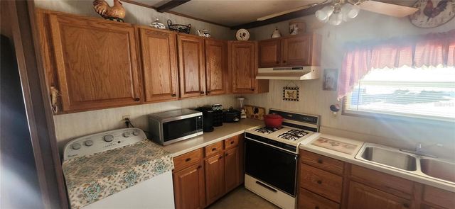 5609 SUNSHINE PARK DRIVE, New Port Richey, FL 34652