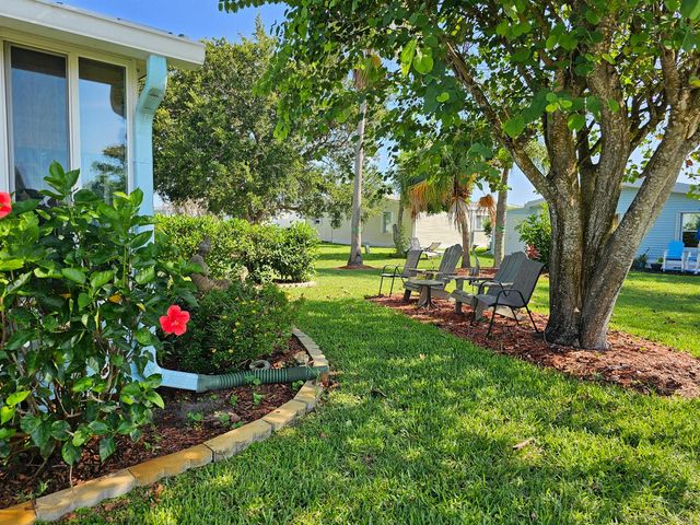 8490 Juneberry Court, Port St. Lucie, FL 34952