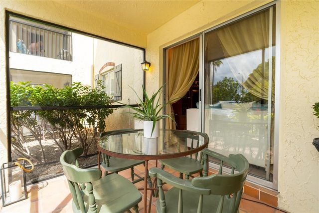 253 S Cypress Road 202, Pompano Beach, FL 33060