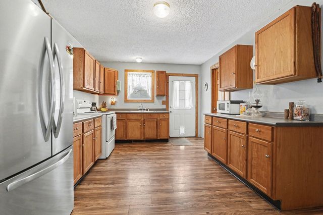 6757 Marsh Road, Plainwell, MI 49080