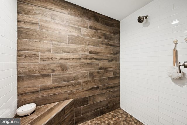 312 MONMOUTH DR, Cherry Hill, NJ 08002