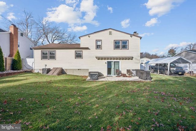 312 MONMOUTH DR, Cherry Hill, NJ 08002