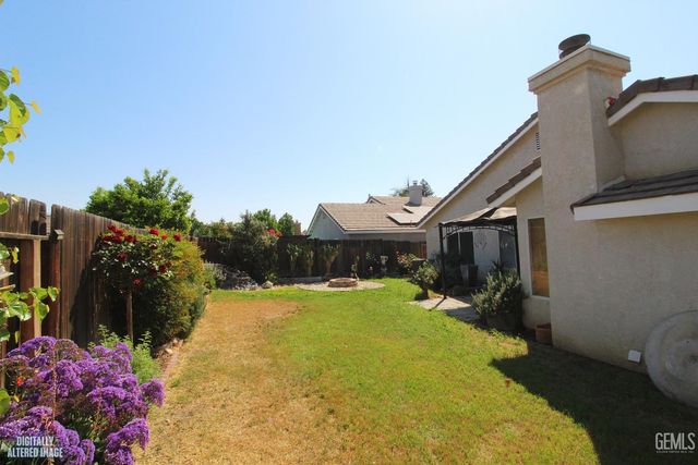 5910 Verdant Hills Court, Bakersfield, CA 93313