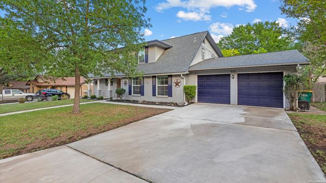 8338 DELPHIAN DR, Universal City, TX 78148