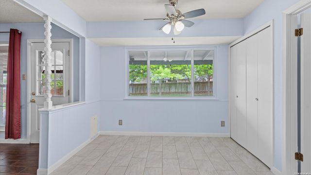 8338 DELPHIAN DR, Universal City, TX 78148