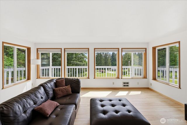 533 316 Street NE, Stanwood, WA 98292