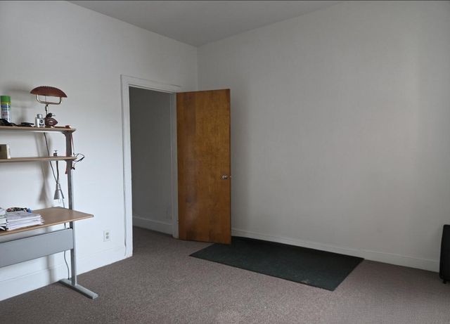 1533 W PASSYUNK AVE, Philadelphia, PA 19145
