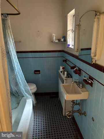 1533 W PASSYUNK AVE, Philadelphia, PA 19145