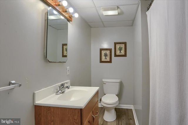 27 NISSLEY DR, Middletown, PA 17057