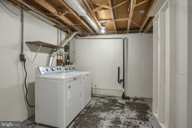 27 NISSLEY DR, Middletown, PA 17057