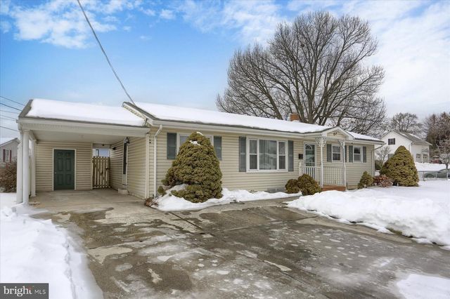 27 NISSLEY DR, Middletown, PA 17057