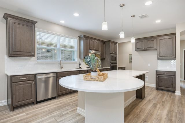 9221 Refuge Way, Mckinney, TX 75071