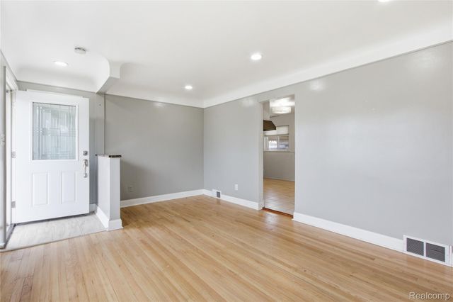 25317 Wagner, Warren, MI 48089