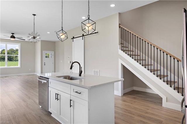 6+ AC Vista Point DR, Hampton, VA 23666