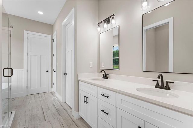 6+ AC Vista Point DR, Hampton, VA 23666