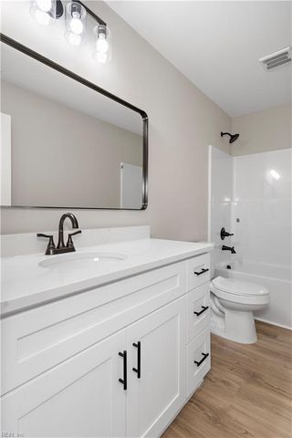 6+ AC Vista Point DR, Hampton, VA 23666