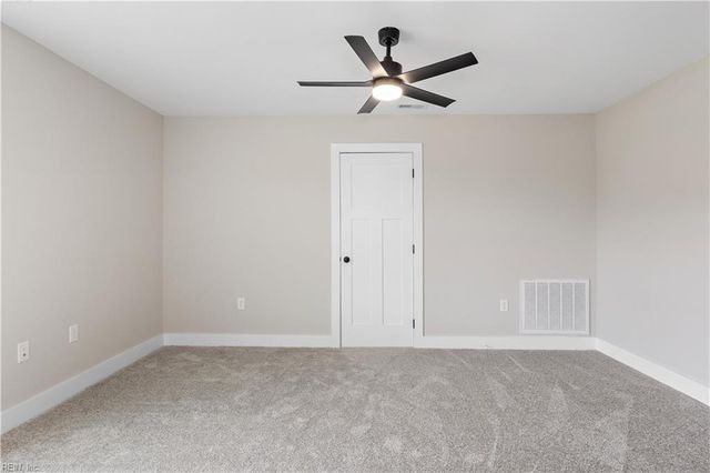 6+ AC Vista Point DR, Hampton, VA 23666