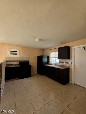 5546 6th AVE, Fort Myers, FL 33907