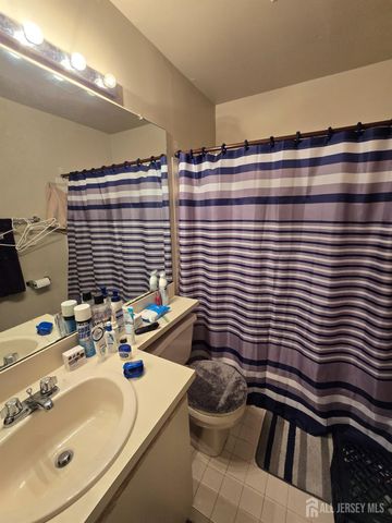 50 Tanglewood Court, South Brunswick, NJ 08852