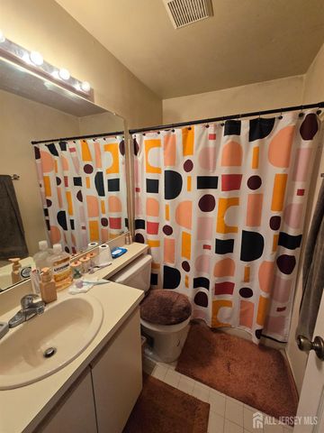 50 Tanglewood Court, South Brunswick, NJ 08852