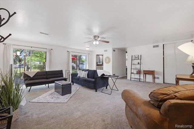 4845 Pelton Road, Independence Charter Township, MI 48346