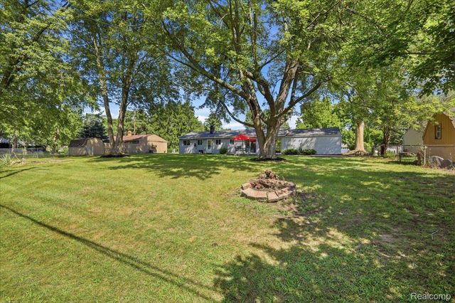 4845 Pelton Road, Independence Charter Township, MI 48346