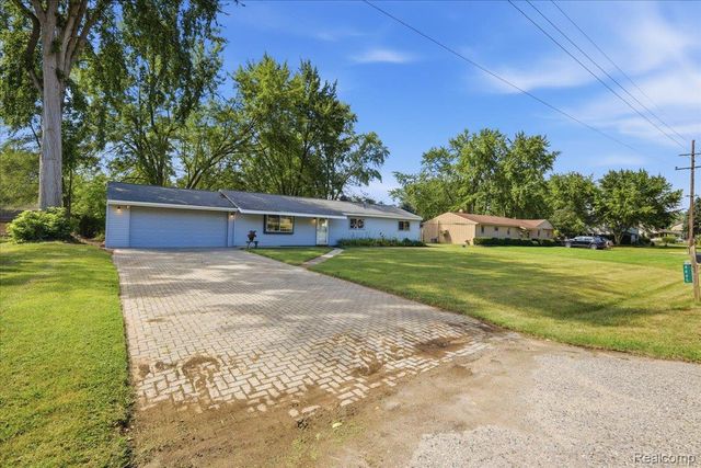 4845 Pelton Road, Independence Charter Township, MI 48346