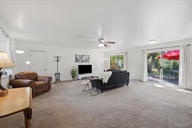 4845 Pelton Road, Independence Charter Township, MI 48346