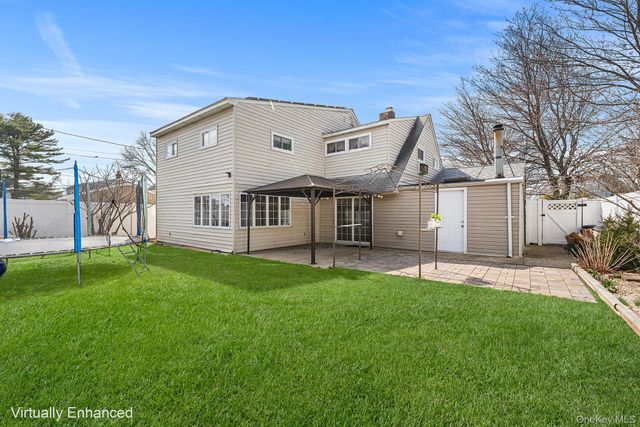 116 Red Maple Drive N, Levittown, NY 11756