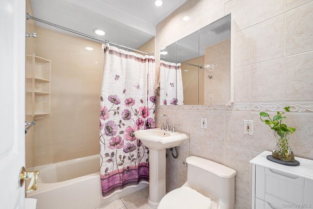 116 Red Maple Drive N, Levittown, NY 11756