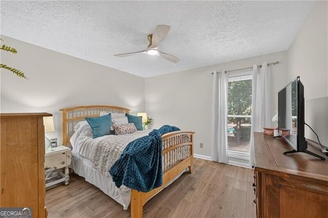 1005 Canyon Point Circle, Roswell, GA 30076