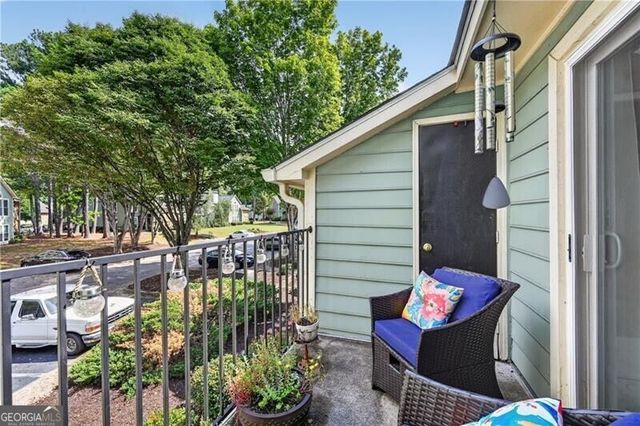 1005 Canyon Point Circle, Roswell, GA 30076