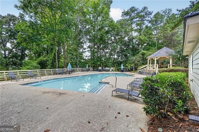 1005 Canyon Point Circle, Roswell, GA 30076
