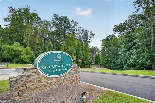 1005 Canyon Point Circle, Roswell, GA 30076