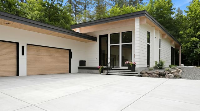 1518 E 20th Ave, Spokane, WA 99203