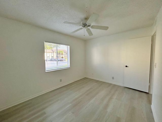 102 Lake Pine Circle D-1, Greenacres, FL 33463