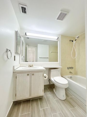 102 Lake Pine Circle D-1, Greenacres, FL 33463