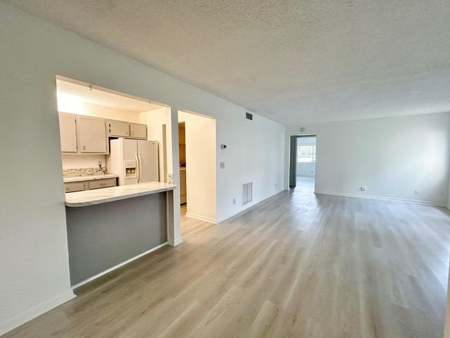 102 Lake Pine Circle D-1, Greenacres, FL 33463
