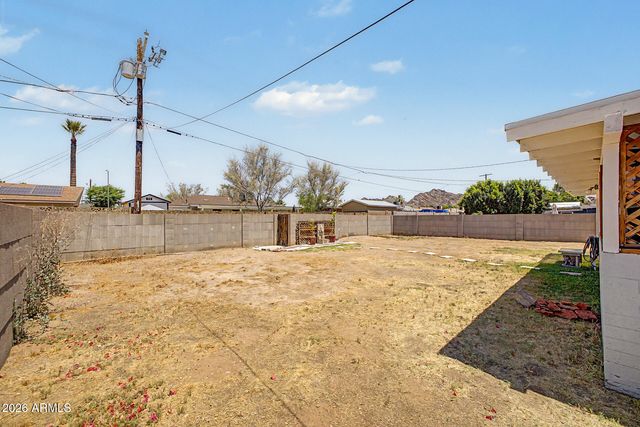 820 E BUTLER Drive, Phoenix, AZ 85020