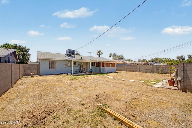 820 E BUTLER Drive, Phoenix, AZ 85020