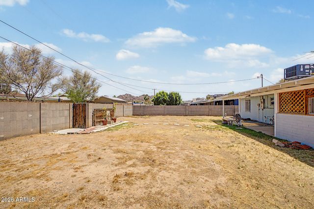820 E BUTLER Drive, Phoenix, AZ 85020