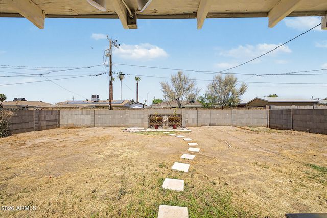 820 E BUTLER Drive, Phoenix, AZ 85020