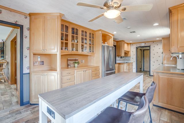 8620 Canyon Crest Road, Fort Worth, TX 76179