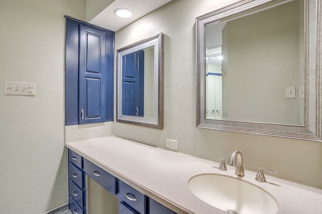 8620 Canyon Crest Road, Fort Worth, TX 76179