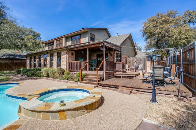 8620 Canyon Crest Road, Fort Worth, TX 76179