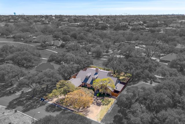 8620 Canyon Crest Road, Fort Worth, TX 76179