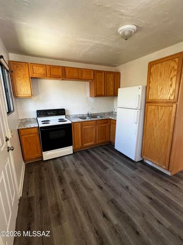 156 W 44th Street, Tucson, AZ 85713
