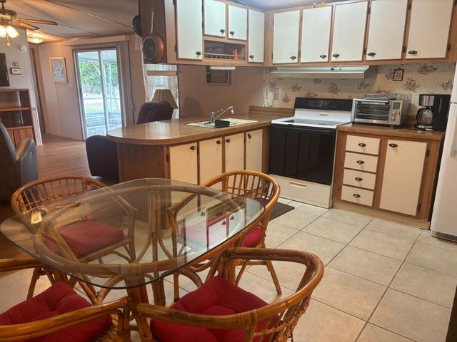 152 NE 15th Terrace, Stuart, FL 34994